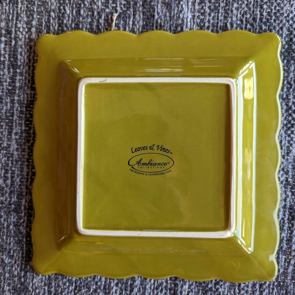 Ambiance Collection set of 4 salad plates - Picture 4 of 5